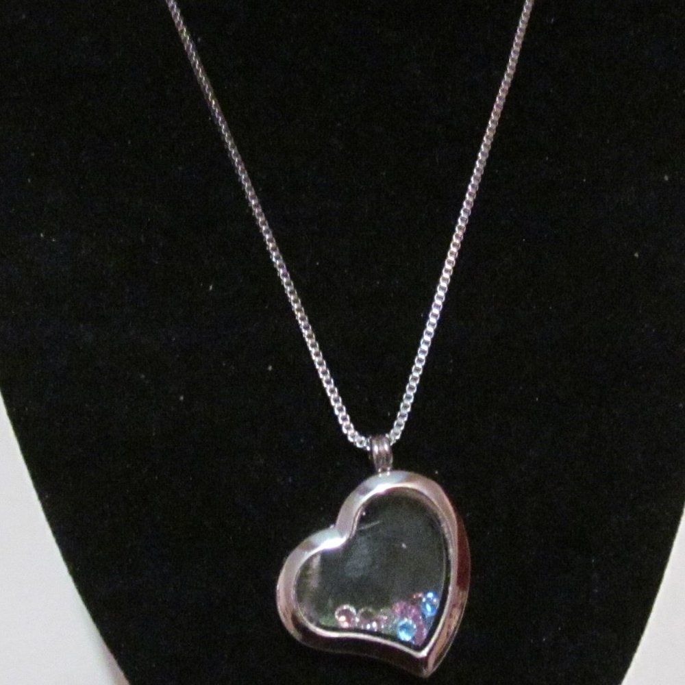 Siler tone chain  floating heart and crystal necklace